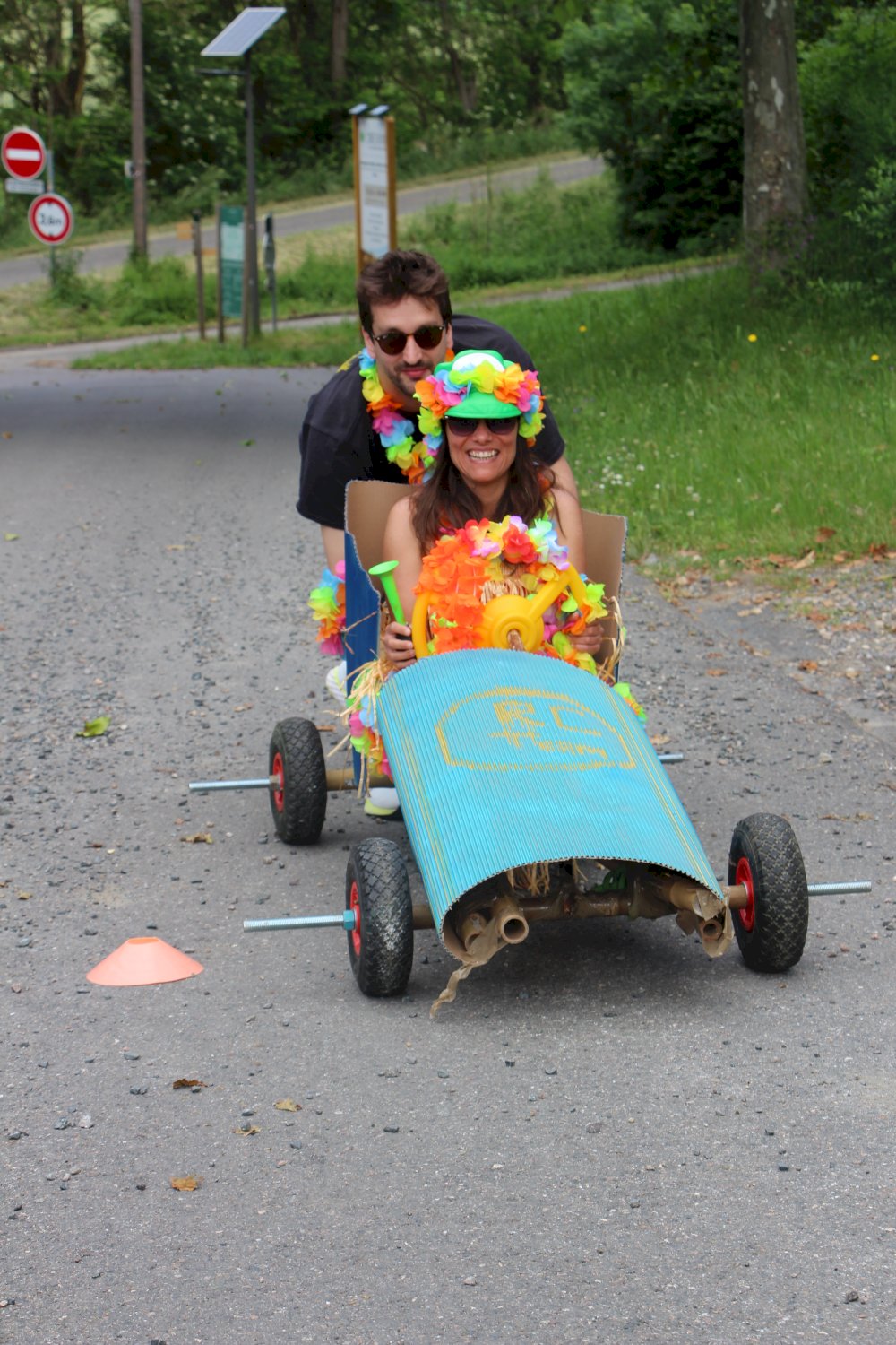 Réciprocité - media - Course de bolide ! 